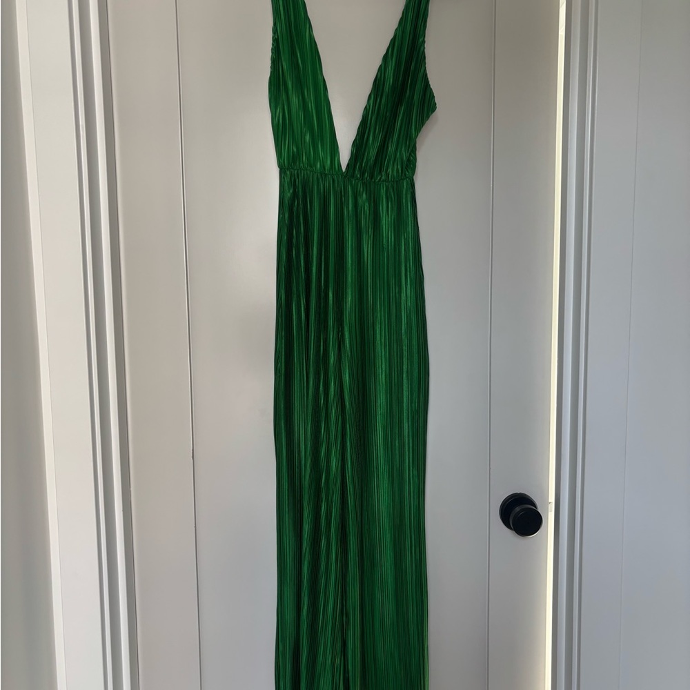 PrettyLittleThing Emerald Green Pleated Jumpsuit
